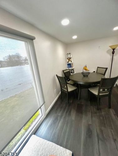 62 Upper Rainbow Trl, Parsippany NJ  07834-3320 exterior