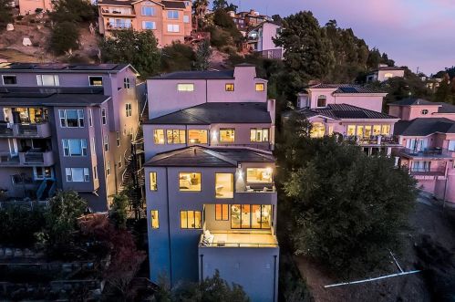 6701 Elverton Dr, Oakland, CA 94611-1178