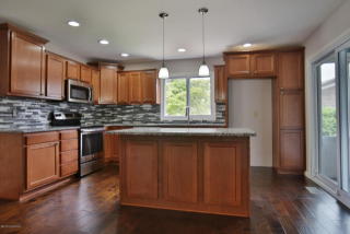 2115 Bridlewood Dr, Louisville, KY 40299-1741