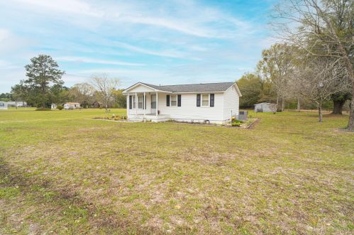 337 Fox Rd, Blackville, SC 29817-3931
