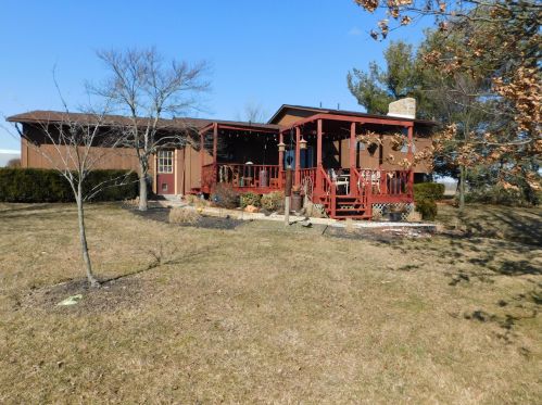 17545 Dog Leg Rd, Marysville, OH 43040-9274