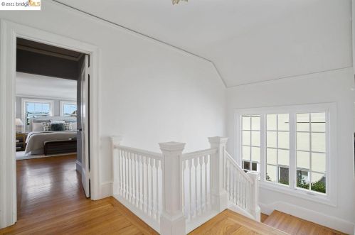 834 Calmar Ave, Oakland CA  94610-1731 exterior