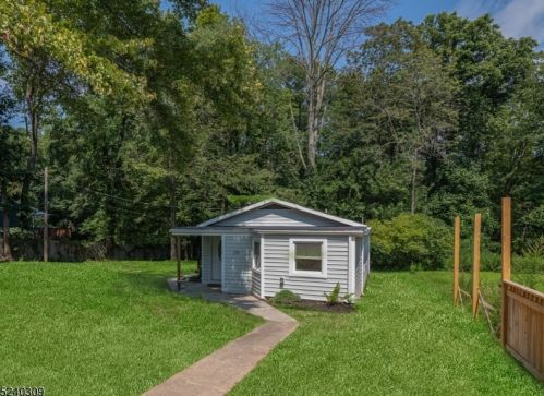 340 Lake View Dr, Fredon NJ  07860 exterior