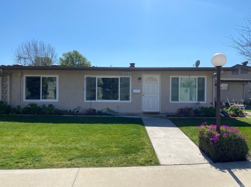1660 Northwood Rd, Seal Beach, CA 90740-3495