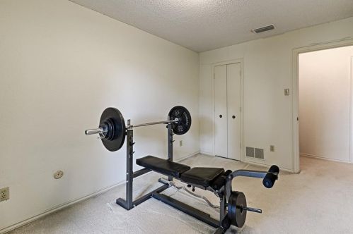 1319 Huntington Dr, Richardson TX  75080-2810 exterior