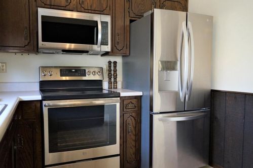 1963 Wood Ln, Green Bay WI  54304-1915 exterior