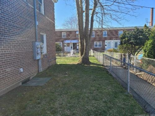 35 Court D, Bridgeport, CT 06610-3305