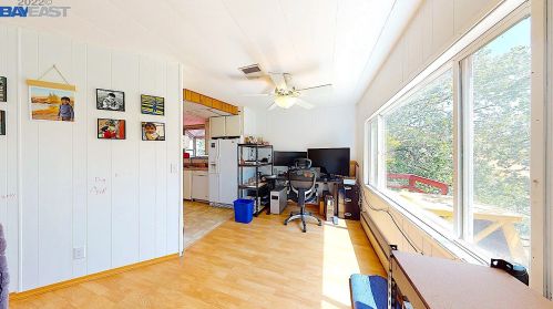 6901 Johnston Rd, Pleasanton CA  94588-9460 exterior