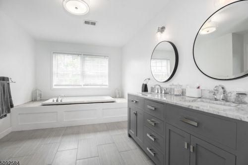 25 Northridge Ct, Hackettstown NJ  07840-5684 exterior