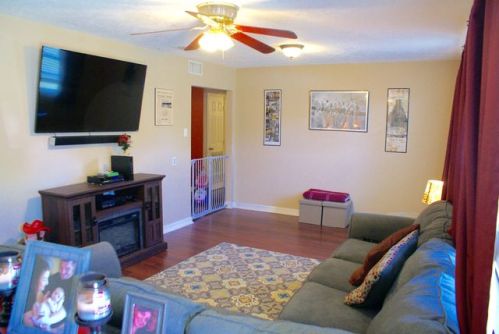 260 Claiborne St, Lakeview, TX 77662