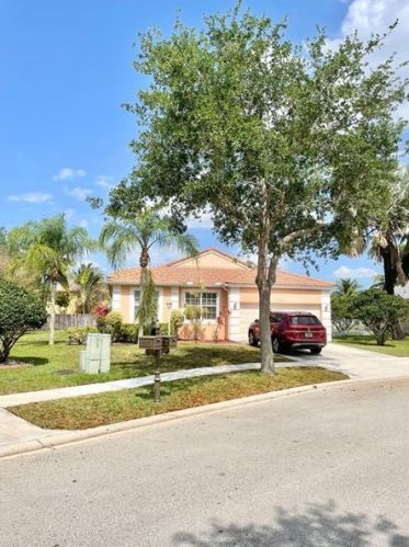 13201 12th St, Hollywood, FL 33028-2707