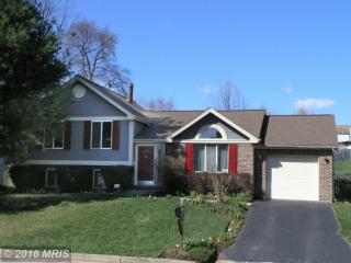 305 Samantha Dr, Dulles, VA 20164-5538