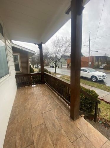 166 Broad St, Leetsdale, PA 15056-1131