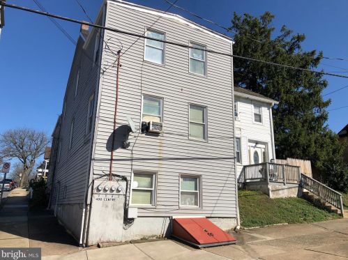 400 Centre St, Easton, PA 18042-6411
