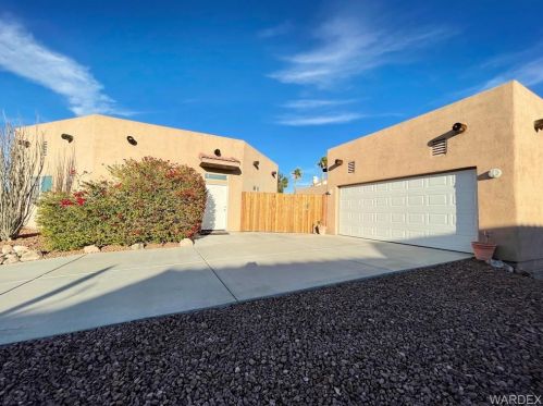 3406 Sunburst Dr, Bullhead City, AZ 86429-7639