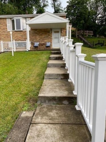 350 Springwood Dr, Verona PA  15147-2622 exterior