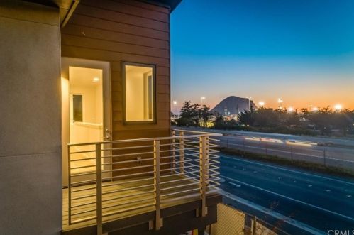 2402 Main St, Morro Bay, CA 93442-1552