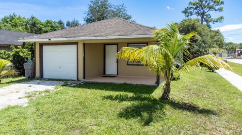 1196 19th Ave, Vero Beach, FL 32962-5305