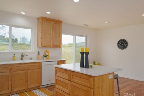 61 La Cresenta Dr, Oroville CA  95965-3510 exterior