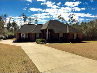 61628 Shady Pine Rd, Lacombe, LA 70445-3724
