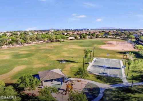 4926 Quiet Way, Gilbert AZ  85298-0648 exterior