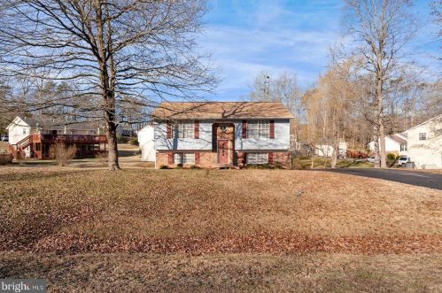 10909 Heatherwood Dr, Spotsylvania, VA 22553-1669