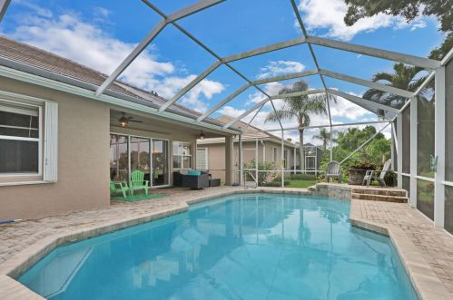 1556 Monarch Club Dr, Palm City FL  34990-8401 exterior