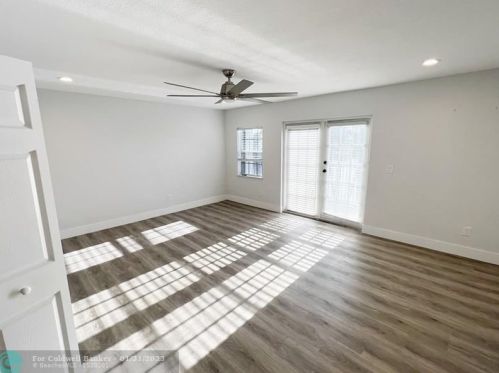 3591 177th Ave, Hollywood FL  33029-1666 exterior