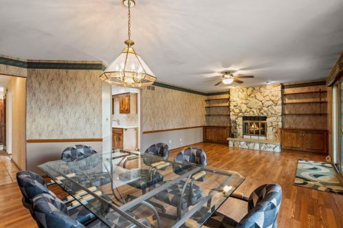 12890 Scarborough Ct, Waukesha WI  53151-6128 exterior