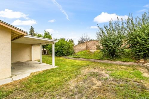 11583 Butterfield Ave, Loma Linda CA  92354-3957 exterior