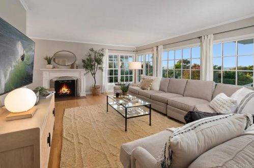 4045 Narragansett Ave, San Diego CA  92107-2618 exterior