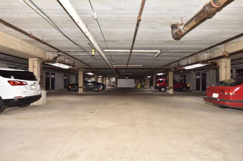 9002 Lisbon Ave, Milwaukee WI  53222-2733 exterior