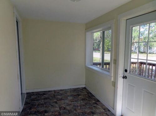 607 State Ave, Thief River Falls, MN 56701-1437