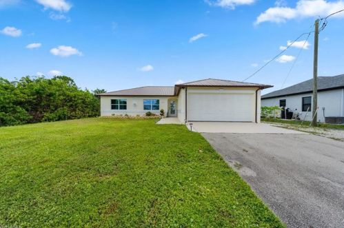 2975 31st Ave, Naples, FL 34120-4522