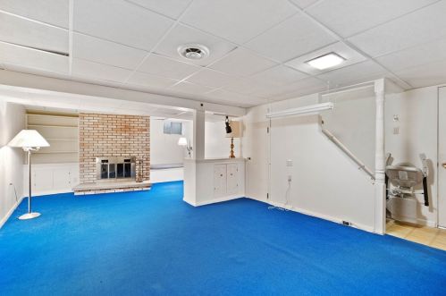 1 Royal Oaks Dr, North Charleroi PA  15022-3329 exterior