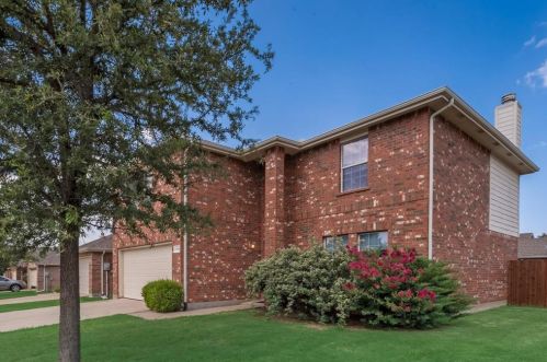 2700 Morning Song Dr, Oak Point, TX 75068-6472