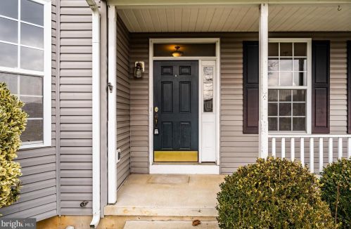 24 Greenleaf Ct, Downingtown, PA 19372-1170