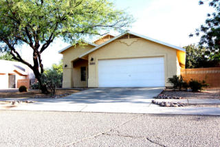 2561 Drachman St, Tucson, AZ 85716-3506