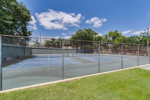 15 Escondido Ct, Altamonte Springs FL  32701-4409 exterior