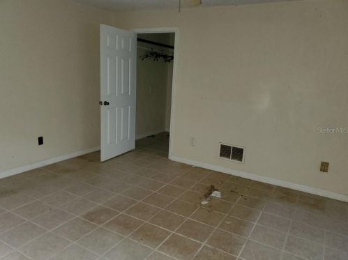 370 Hand Ave, Ormond Beach FL 32174-7556 exterior