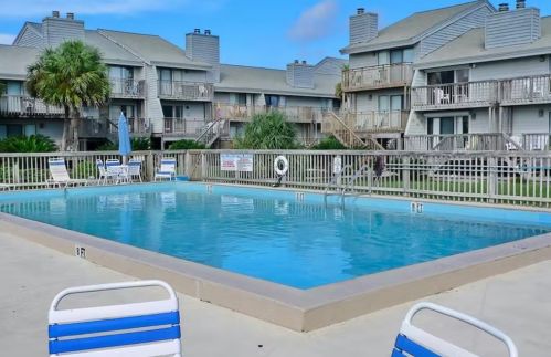 1804 Gulf Beach Dr, Saint George Island FL  32328-3113 exterior