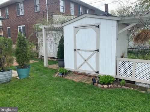 203 Woodlawn Ave, Florence NJ  08518-1011 exterior