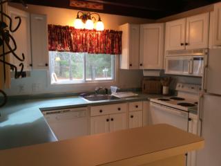 885 Upper Mad River Rd, Ellsworth NH  03285-6457 exterior
