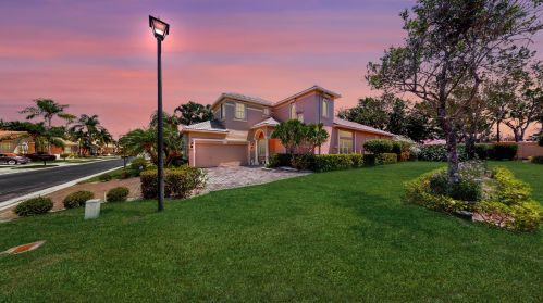 10102 Armani Dr, Boynton Beach, FL 33437-3742