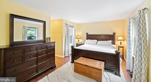 3080 Harbour Dr, Palmyra NJ 08065-2219 exterior