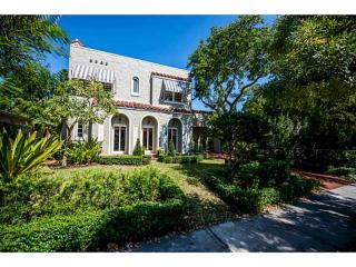3555 Crystal Ct, Miami, FL 33133-4037