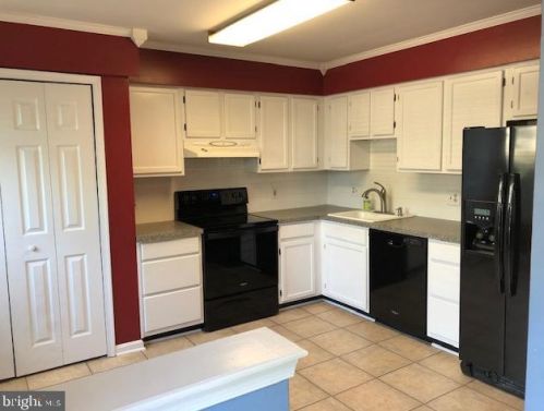 5107 Dominion Dr, Fredericksburg VA  22407-8025 exterior