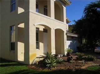 13301 21st St, Hollywood, FL 33027-2672