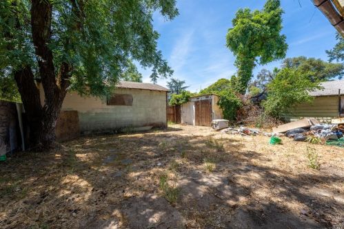 1791 Talmage Rd, Ukiah CA  95482-6031 exterior