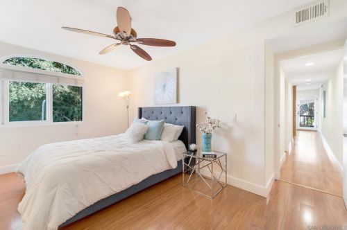 914 Agate St, San Diego CA 92109-1118 exterior